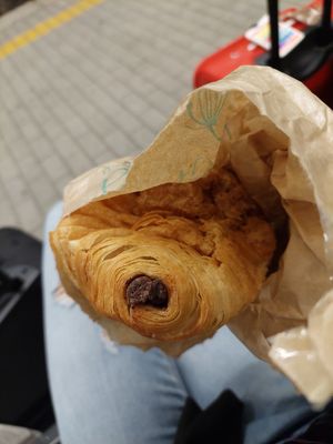 Got an extra pain au chocolat for the early morning flight, still very good the next morning at Julietta Pastry and Lab in Rome
