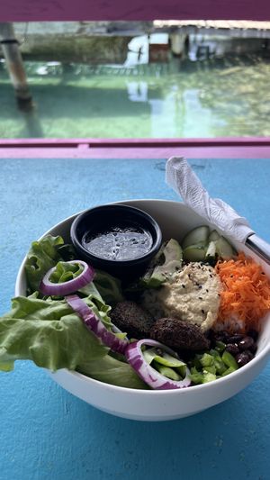 Bowl, no eggs  at Pink Flamingo in Utila