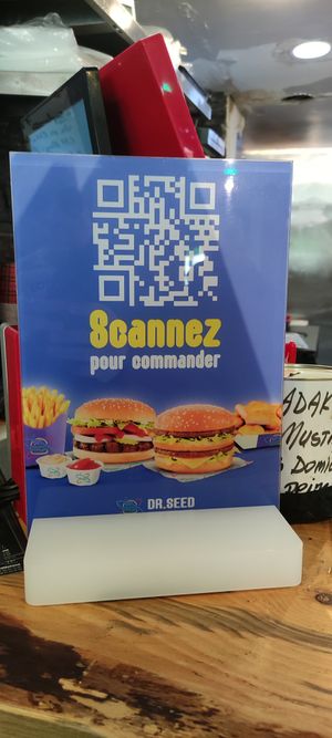 Request your meal with this QR code and receive it in this address at Dr Seed in Paris
