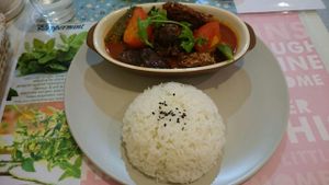 Assam Pedas curry with rice at Veggie Cottage in Central Singapore