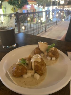 Cauliflower vegan tacos  at Sierra De La Laguna Brewey in San Jose Del Cabo