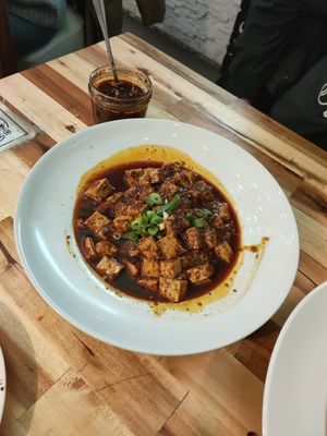 G25: vegan Mapo Tofu (ok but not fantastic) at Chin Burger 秦堡 in Cologne