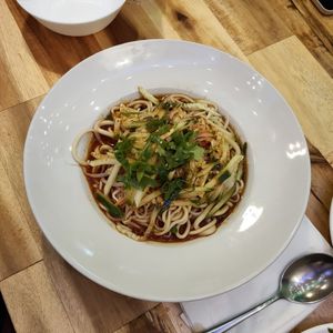 Kalte Nudeln mit Chili und Sichuanpfeffer at Chin Burger 秦堡 in Cologne