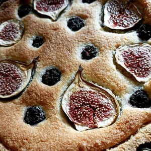 Fig a d blackberry frangipani tart at The Mann's Vegan Scran  in Norton