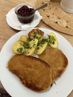 Vegan schnitzel   at Green Queen by Vegananda in Salzburg