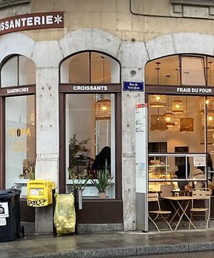  at Utopia Coffee in Geneva