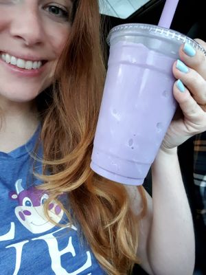 Taro drink  at Van Hanh Restaurant in Portland