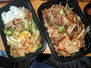 Papaya salad and Kung Pow at Van Hanh Restaurant in Portland