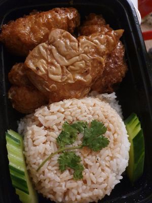 lemongrass chicken at Van Hanh Restaurant in Portland