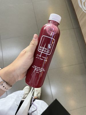 Number 6: beetroot guava apple pineapple  at Good Monday in Bangkok