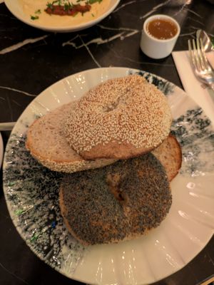 Bagels: 3/5 at Benedict Cafe in Berlin