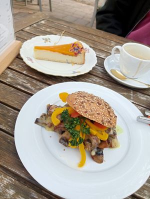 Bocadillo de setas y pimientos at Zeiten & Wunder in Bamberg