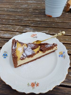 Leckerer Zupfkuchen at Zeiten & Wunder in Bamberg