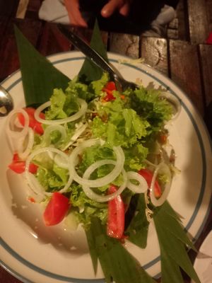 Green salad at JJ Resort & Restaurant in Koh Phayam