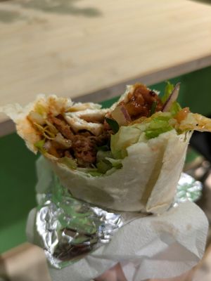 Vegan döner at Veganland Cigköfte in Munich