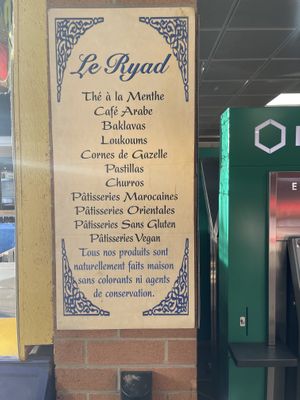 Sign  at Le Ryad Pâtisseries in Montreal
