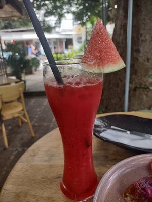 Lady in red at SHAKA - Sairee in Koh Tao