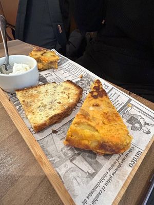 Tortilla with chickpeas and potatoes at Berguna Gluten Free in Valencia