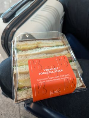  at DXB - Grabbit - T3 in Dubai