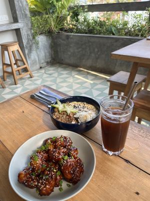 Cauliflower, smoothie bowl  at Layback Rooftop in Weligama