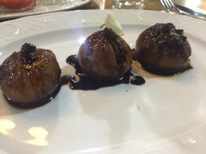 vegan stuffed figs (customized from an originally meat dish)  at Eucalyptus in Jerusalem
