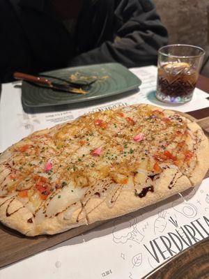 Pinsa  at Verduritas in Malaga