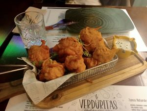 Pakora made with cauliflower at Verduritas in Malaga