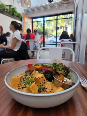 Bowl Spicy Peanut Tofu at Café Vegetal - Coyoacán in Mexico City