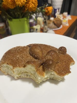 Todavía Bueno - Recommend Placing in Oven or Microwave to Warm Up - Making It Softer After Refrigerating ☺️  at Café Vegetal - Coyoacán in Mexico City