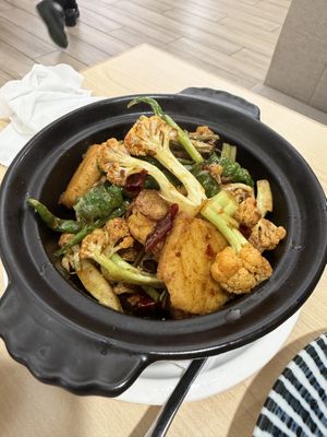 Stir fried Szechuan cauliflower  at Veggienius in Taipei