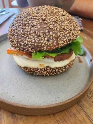 Tofu sandwich 12/10 at Mana'o Bowls in Florianopolis