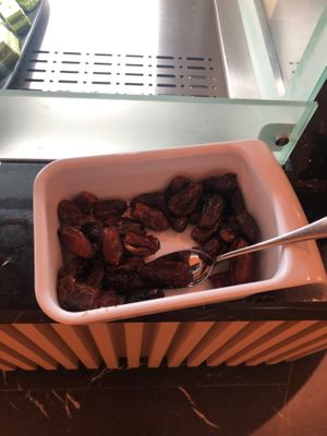 Dates at AUH - Pearl Lounge - TA in Abu Dhabi