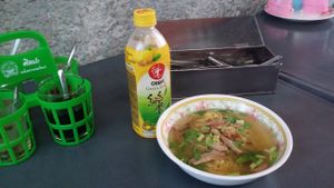 Ba Mee Nam Muu Dang at Lee Jae Veg in Bangkok