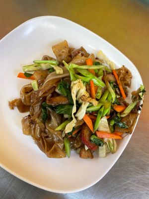 Pad see aew at Lee Jae Veg in Bangkok