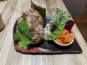Onigiri plate   at Hakoo Cafe Me in Kamakura