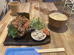 Onigiri plate  at Hakoo Cafe Me in Kamakura