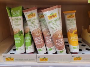 Vegan spread at Sunkost Gunerius in Oslo