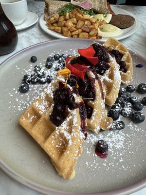   at Evviva - Wellesley in Toronto