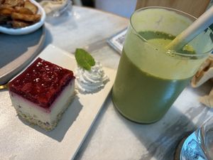 pea protein smoothie and small cheesecake  at Alchemy Tokyo -Azabudai Hills - アルケミー in Tokyo
