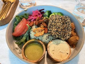 generous tempeh bowl  at Alchemy Tokyo -Azabudai Hills - アルケミー in Tokyo