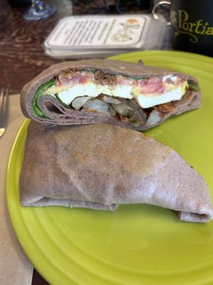 Super sandy pocket   at Portia's Cafe in Columbus