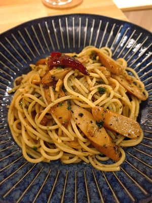 Soy sausage garlic pasta at Gal Bagel in Fukuoka