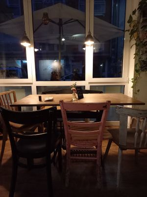 Sitzplätze innen at Nähcafe Edeltraud in Wurzburg