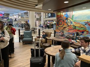 Seating  at MSP - Caribou Coffee - T1 in Minneapolis