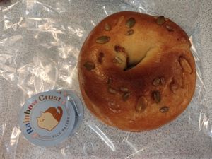 Cinnamon bagel at Rainbow Crust in Busan