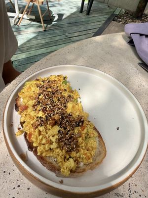 Tostada con pericos de soya   at W h o l l y in Medellin
