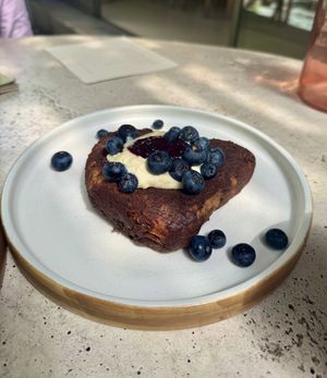 Tostada francesa   at W h o l l y in Medellin