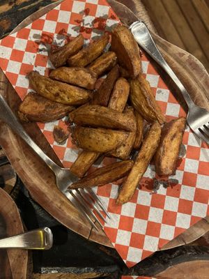 Potato wedges  at La Vaca de San Jose in San Jose Del Pacifico