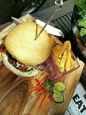 bean & gone burger with chips was delicious at Everything Vegan in Goodwood