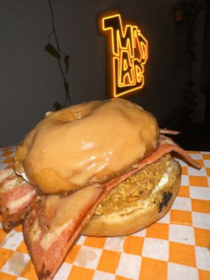 Gorgory, con doña de maple. Es deliciosa   at Mad Lab in Mexico City